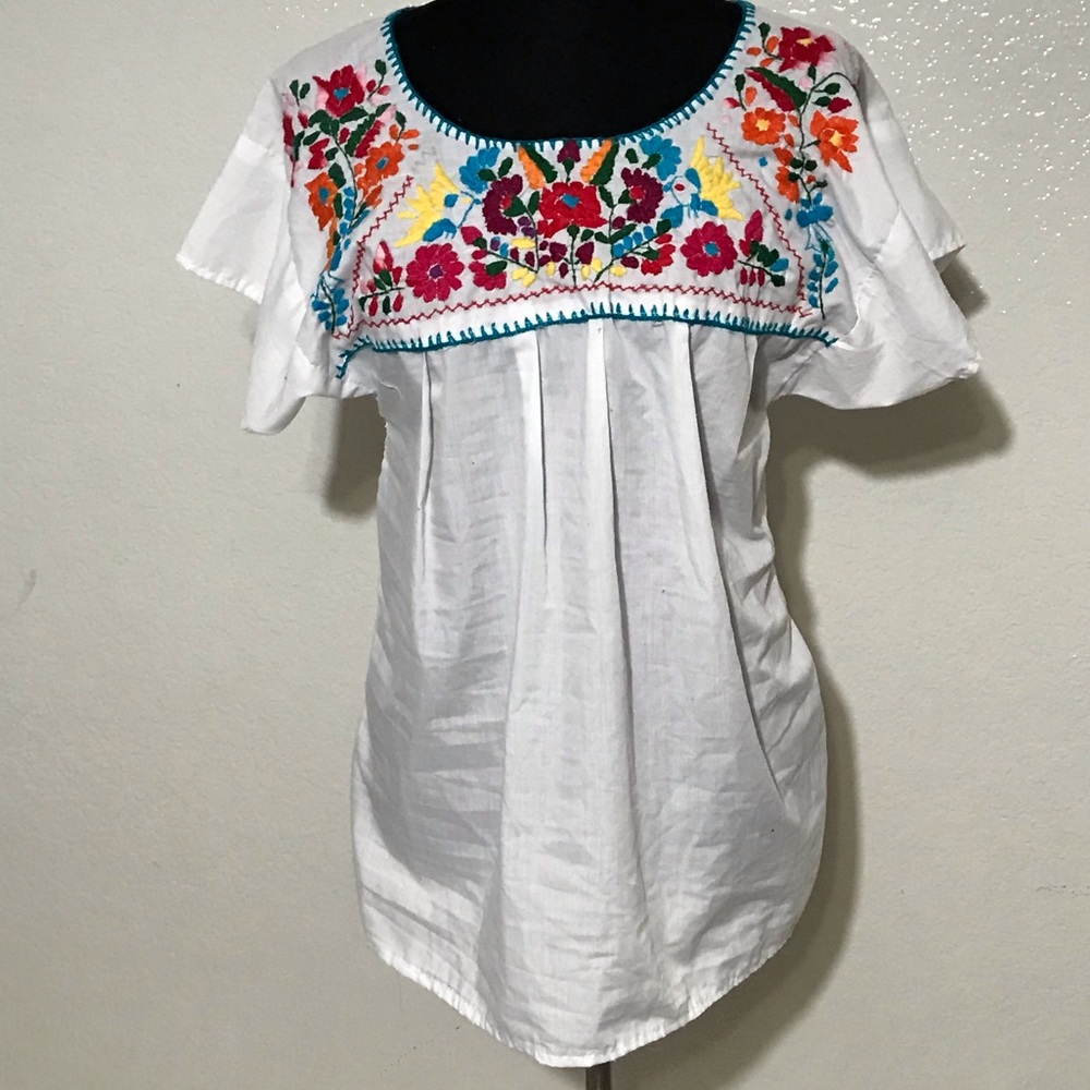 Embroided Méxican shirt